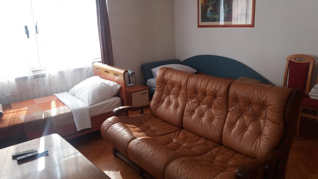 Guest House Sv. Nikola Dugo Selo Exteriér fotografie