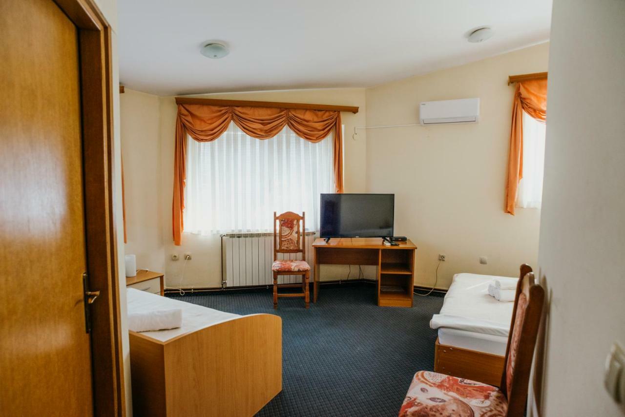 Guest House Sv. Nikola Dugo Selo Exteriér fotografie