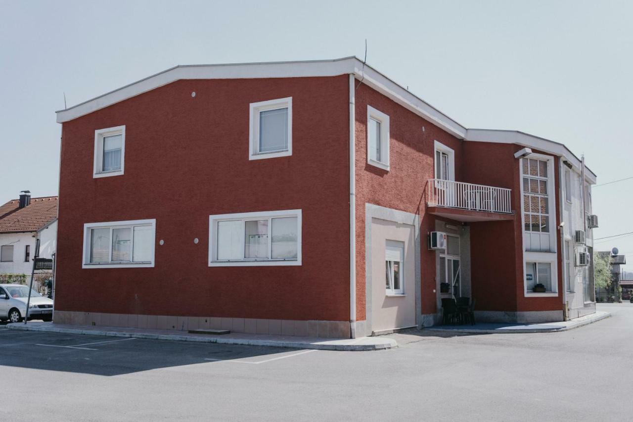 Guest House Sv. Nikola Dugo Selo Exteriér fotografie