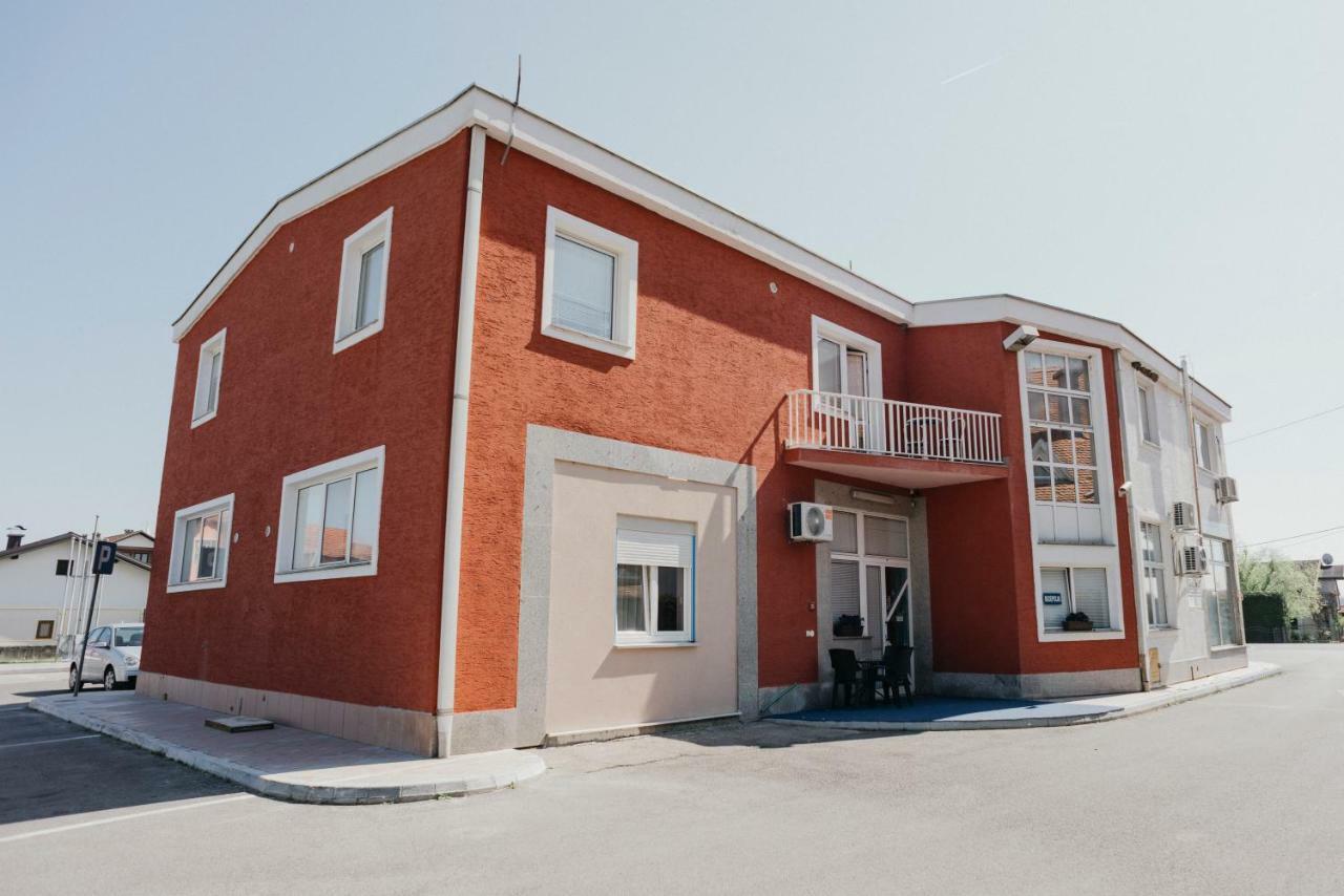 Guest House Sv. Nikola Dugo Selo Exteriér fotografie