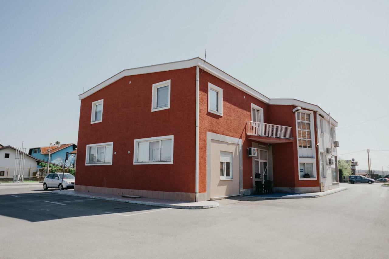 Guest House Sv. Nikola Dugo Selo Exteriér fotografie